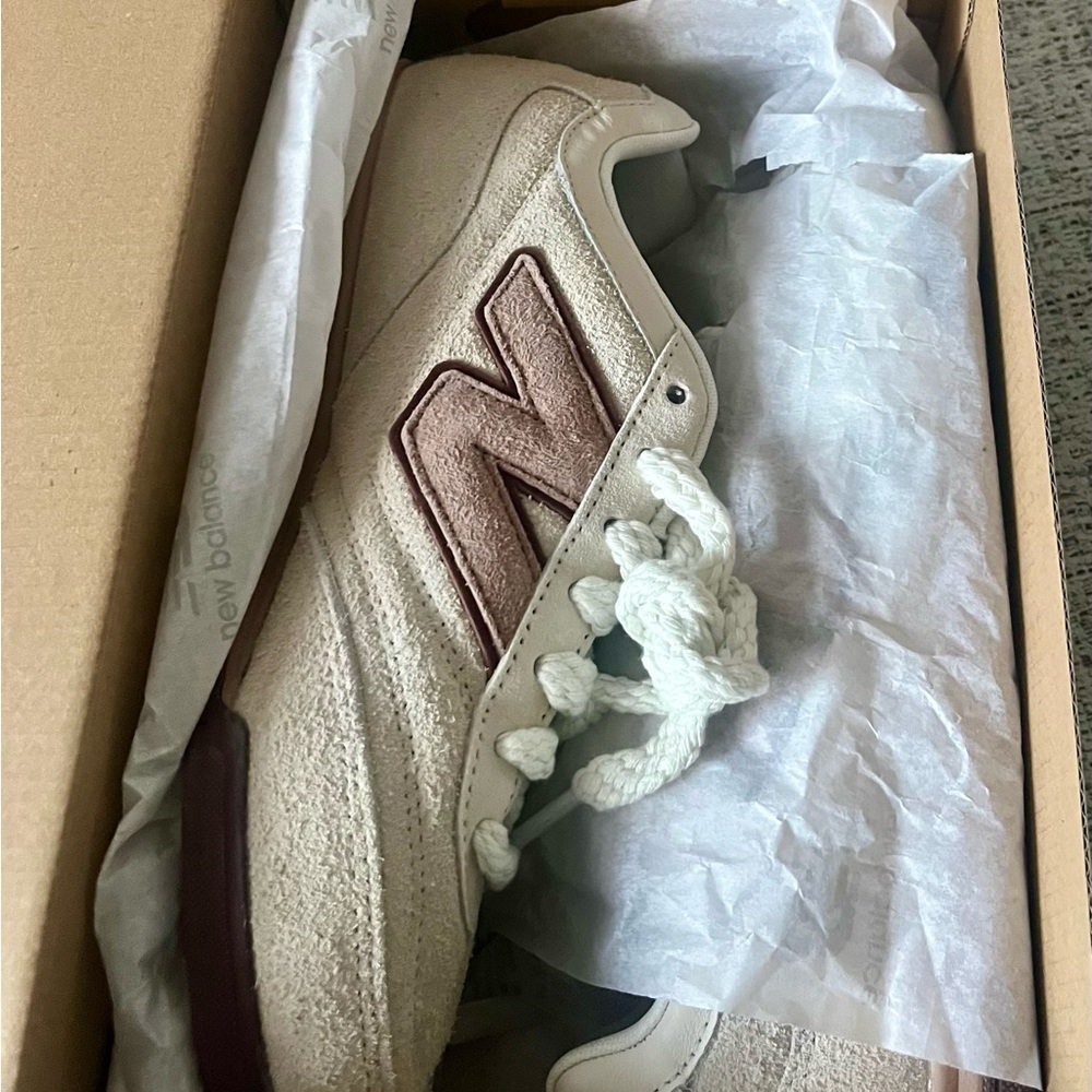 NWT New Balance RC42
Jamal Murray Island Vibes Size 7.5 Men/9 Women’s - Picture 12 of 16